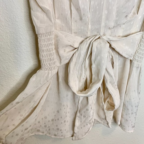 Max Studio Ivory Short Sleeve Blouse NWT - Picture 7 of 10